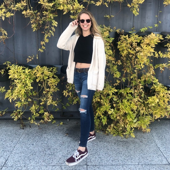 Meet your Posher, Alexandra - Picture 1 of 1